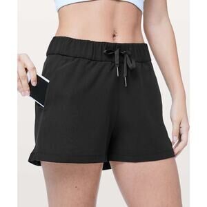 Lululemon On The Fly Short *Woven *2.5" Black Size 6